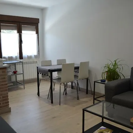 Almanzor Apartamento *